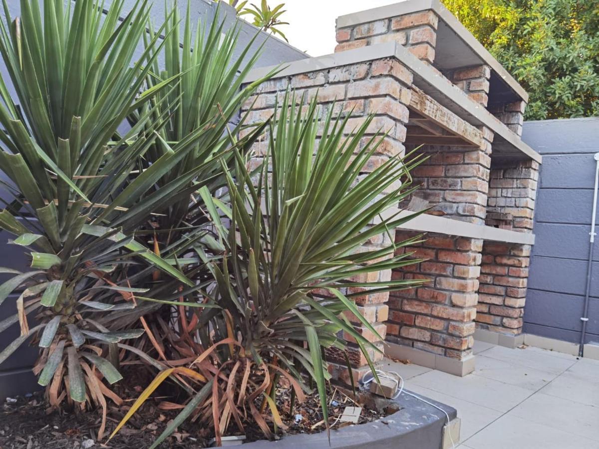 Victoria Guest Lodge 贝尔维尔 外观 照片